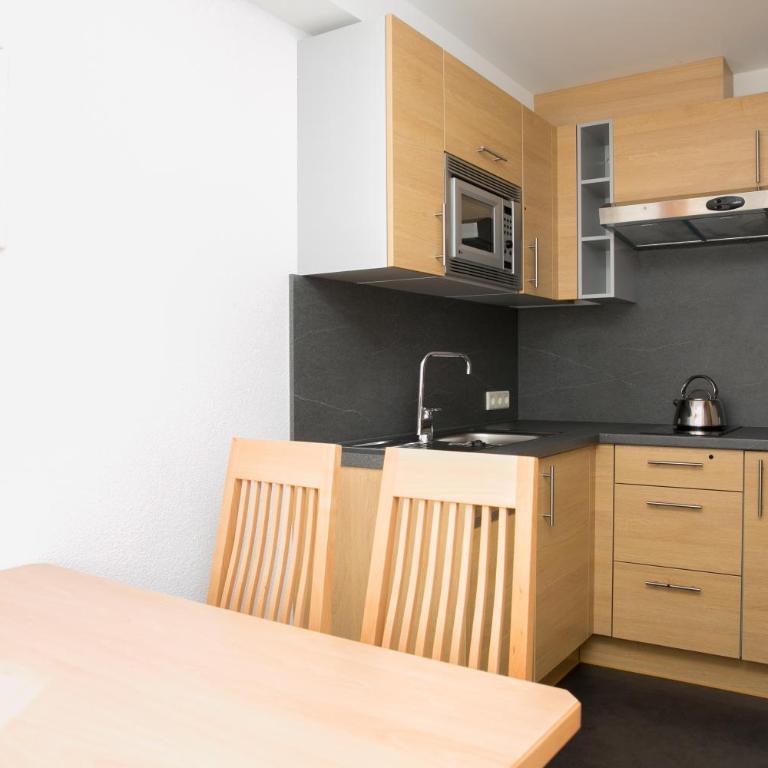 Hotel Garni Ehrenreich - Apartment mit 2 Schlafzimmern und Balkon - 4