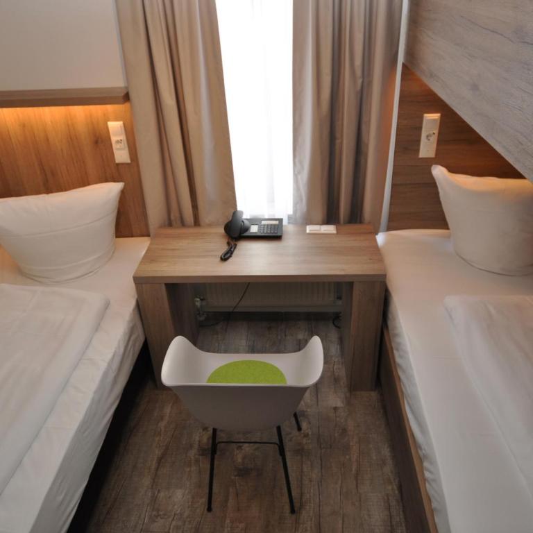 Hotel Perlach Allee by Blattl - Triple Room - 12