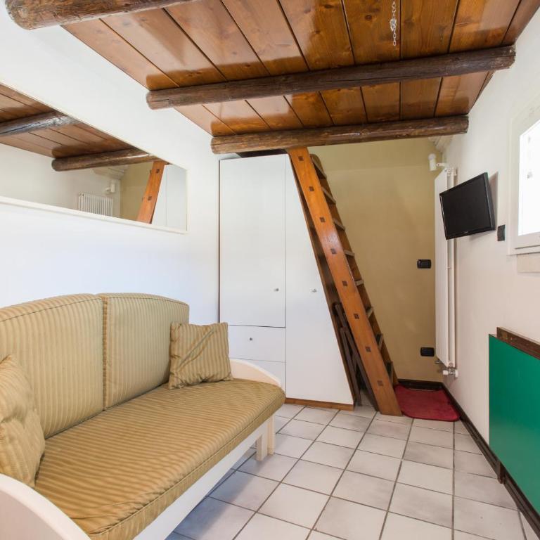 Il Garbino Suite and Apartment - Monolocale su 2 Livelli con Terrazza - 15