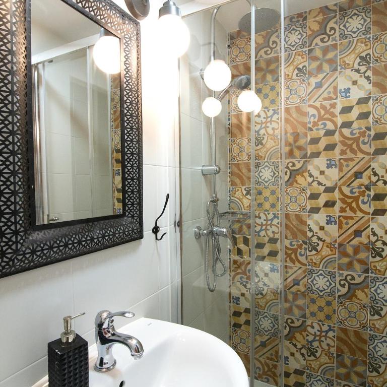 AbraCadabra Suites - Habitación Doble con baño privado - 4