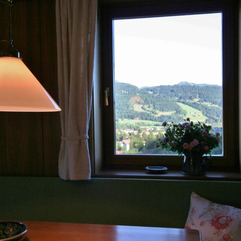 Ferienwohnung Nietmann - Apartment mit 1 Schlafzimmer, Balkon und Bergblick - 10