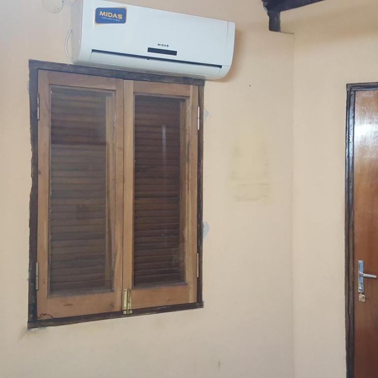 Habitación en casa zona Asunción - Habitación Individual con balcón - 7