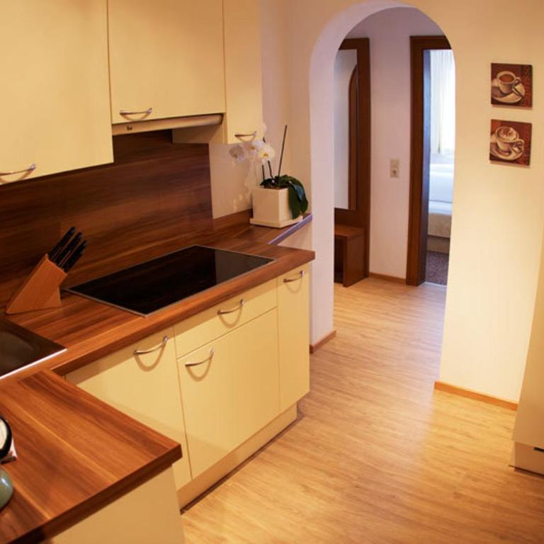 Hotel Garni Mirabell - Apartment mit 4 Schlafzimmern - 8