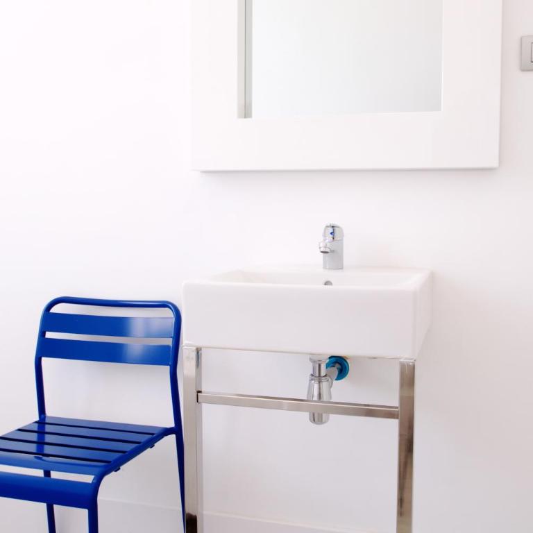 Express by gaiarooms - Chambre Double avec Salle de Bains Commune - 4