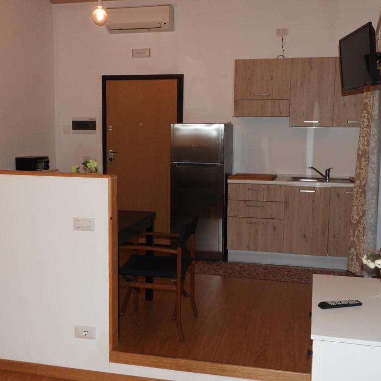 Arco Della Neve Guest House - Family Studio - 16