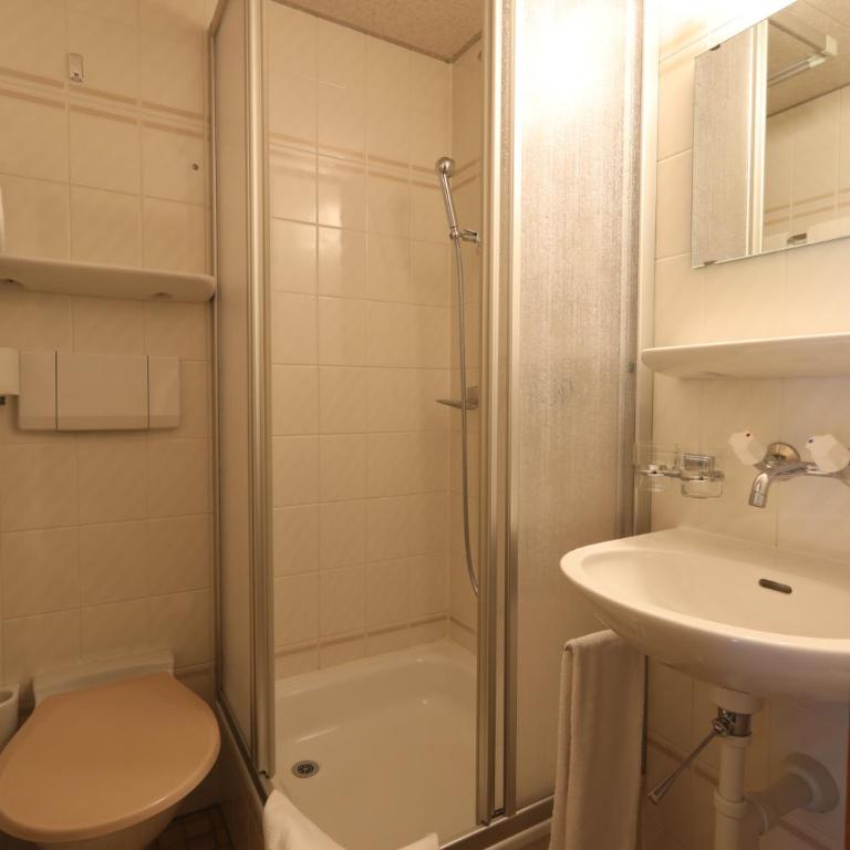 Hotel Concordia - Doppelzimmer mit Balkon - 9