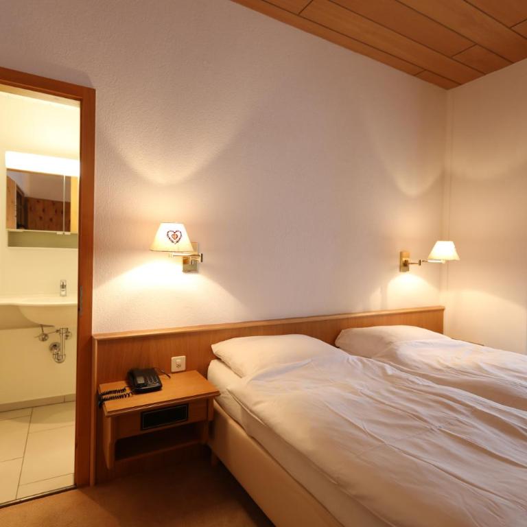 Hotel Concordia - Vierbettzimmer - 5