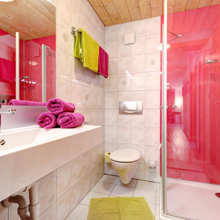 Üser Schlössle - Two-Bedroom Apartment with Terrace - 4