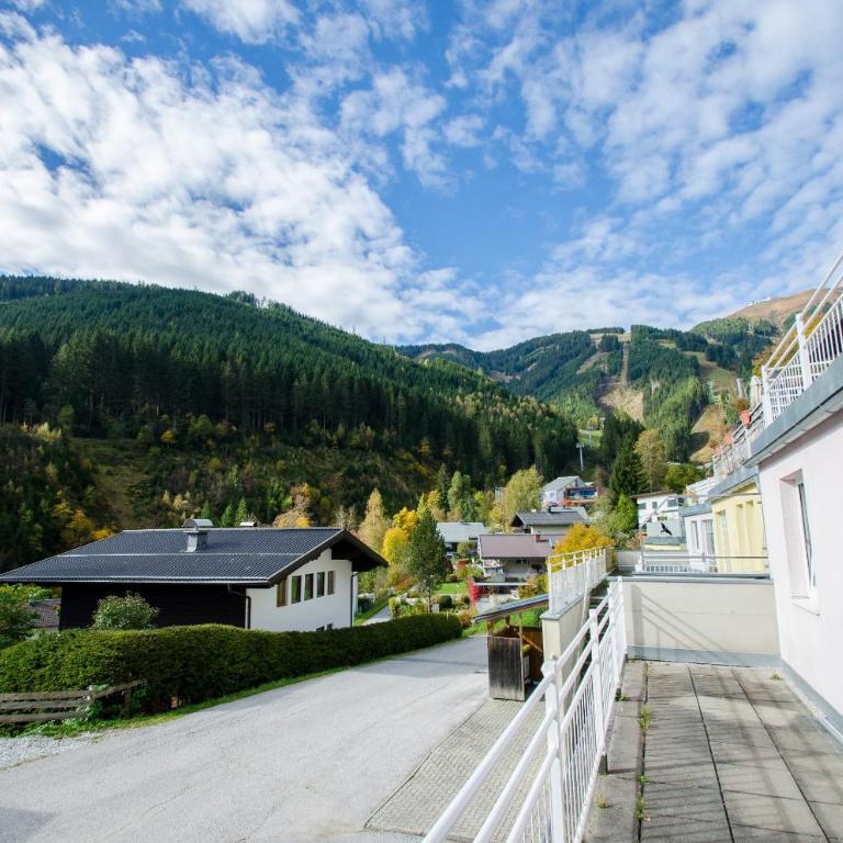 Apartments Summer & Winter Fun by All in One Apartments incl SUMMER CARD - Two-Bedroom Apartment - 23