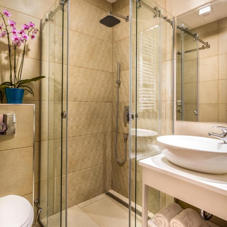 Veneti Suites - Dvokrevetna Soba sa Bračnim Krevetom/Zasebnim Krevetima - 13