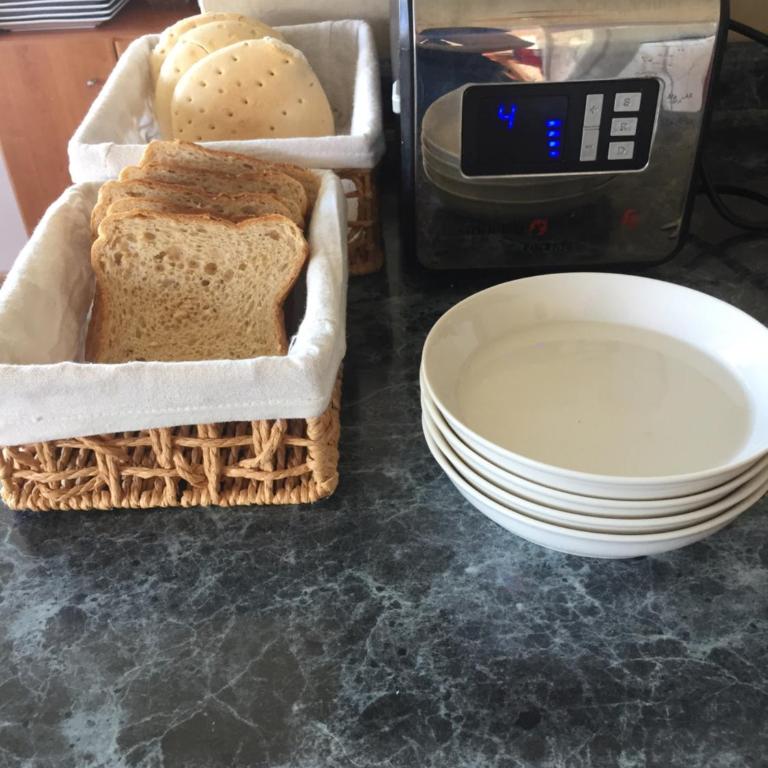 Umawtu Bed and Wine - Double or Twin Room with Private Bathroom - 2