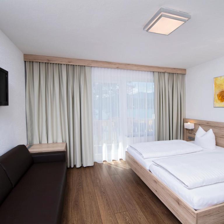 Terrassenhotel Reichmann - Großes Doppelzimmer - 3