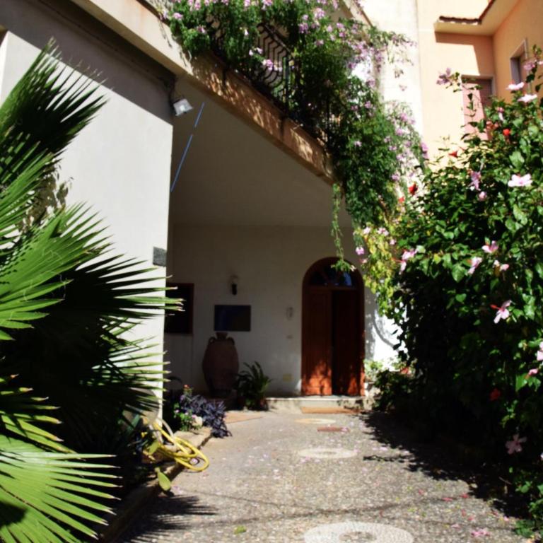 ArtRoom Garden - Monolocale con Vista Giardino - 47