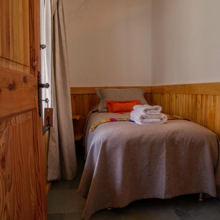 Mallin Colorado Ecolodge - Classic Triple Room - 14
