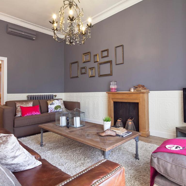 Apartments Barcelona & Home Deco Centro - Three-Bedroom Apartment - Rambla Catalunya 10 - 5