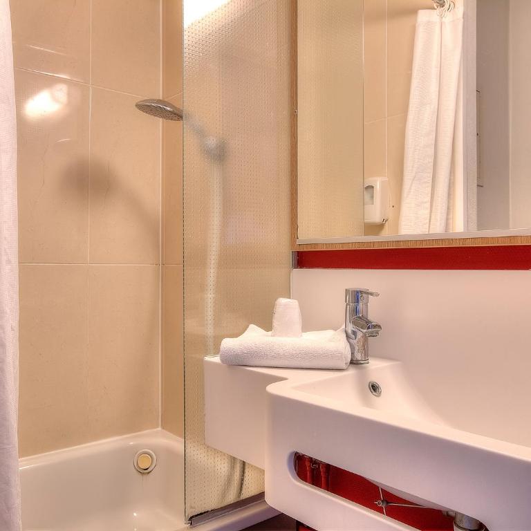 B&B HOTEL Villeneuve Loubet Village - Chambre Double - 3