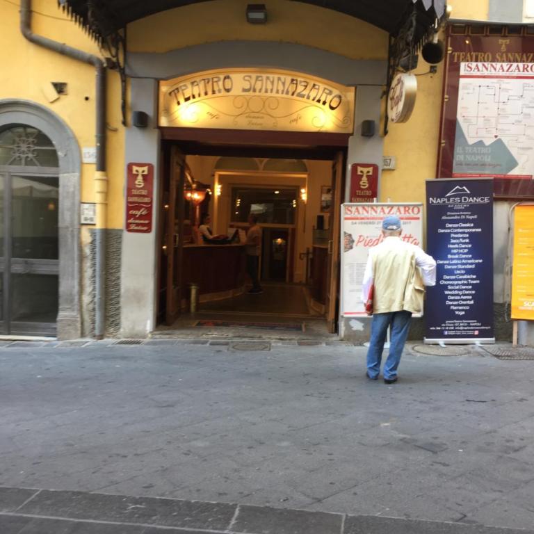 Appartamentino 116 Via Chiaia - Apartment - 20