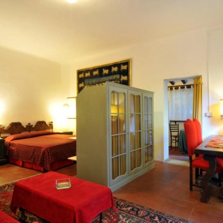 Villa in Private Estate,shared Pool,parking,3km to Ponte Vecchio - Villa - 39