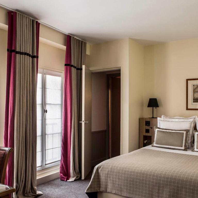Hôtel de la Place du Louvre - Esprit de France - Chambre Double Supérieure - Vue sur Cour - 1
