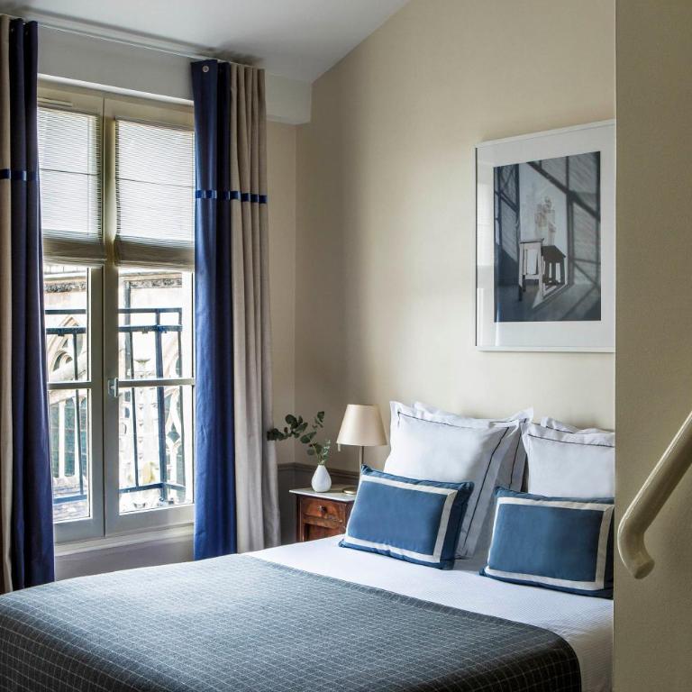 Hôtel de la Place du Louvre - Esprit de France - Chambre en Duplex - Vue sur Louvre - 4