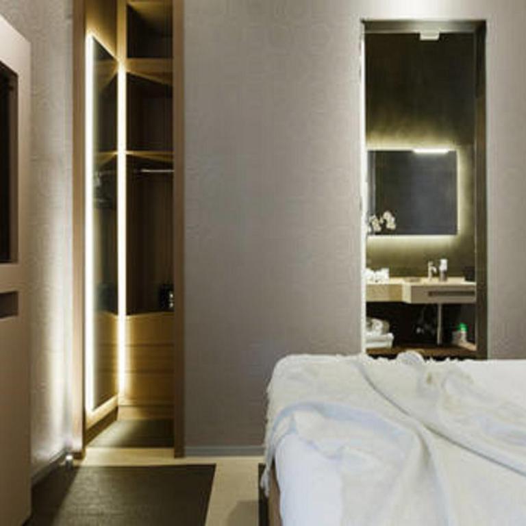 Private Luxury Suites - Suite Queen - 7