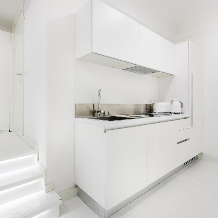 White Stylish Apartments - Standard Apartment - Ground Floor - 12