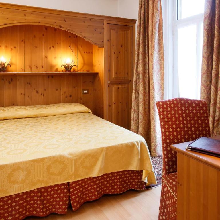 Hotel Regina - Camera Familiare (2 Adulti + 2 Bambini) - 1