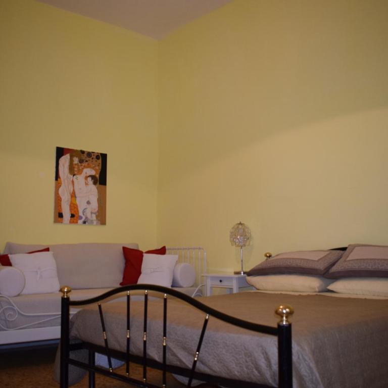 Boezio43B&B - Camera Tripla con Bagno in Comune - 17