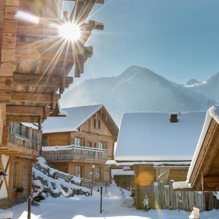 Chaletdorf BERGHERZ - Chalet mit 3 Schlafzimmern und Terrasse - 10