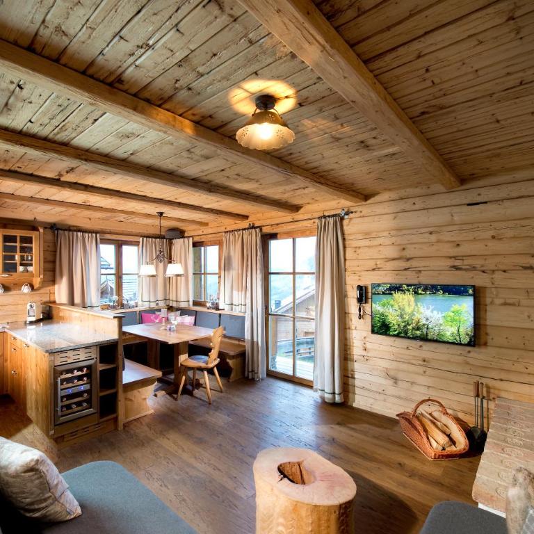 Chaletdorf BERGHERZ - Chalet mit 4 Schlafzimmern und Terrasse - 14