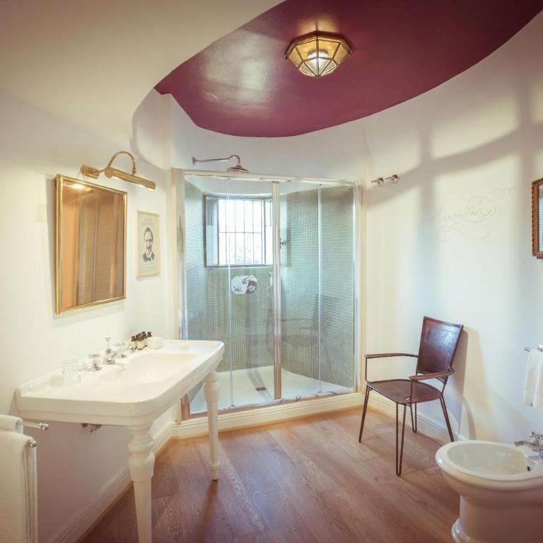 AdAstra Suites - Camera King con Vista Giardino - 3
