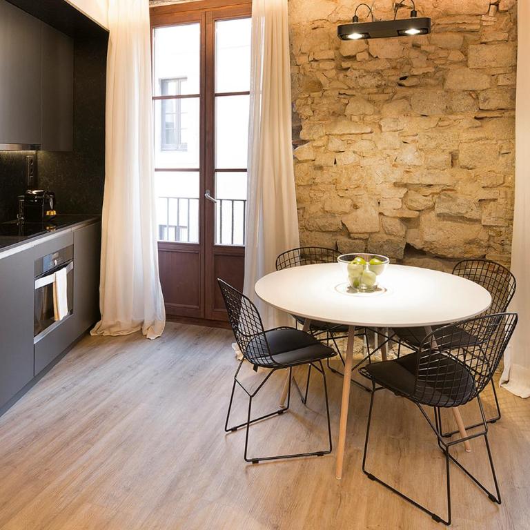 Decô Apartments Barcelona-Born Apt. - Deluxe One-Bedroom Apartment - 10