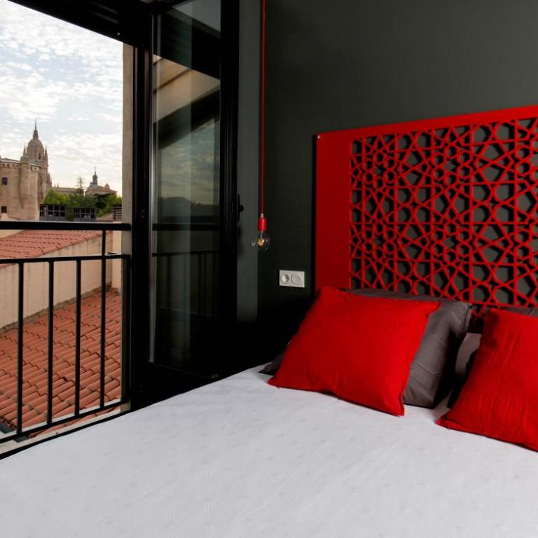 Apartamentos Ele San Justo Plaza - Buhardilla Apartment - 1
