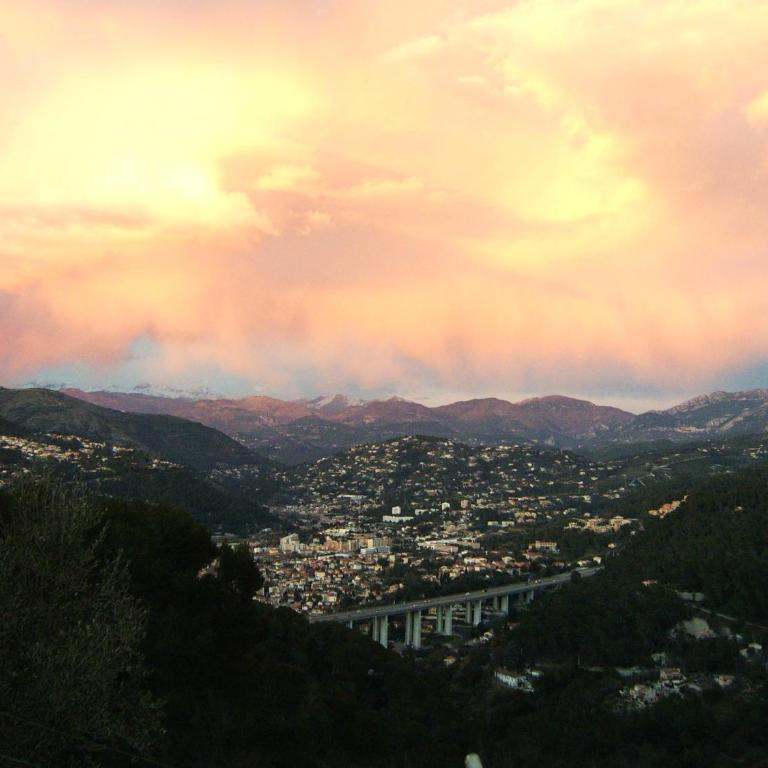 Les lilas blancs - Appartement avec Vue sur la Montagne - 3