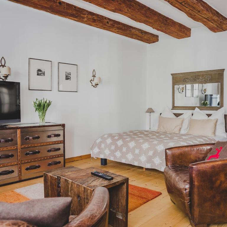 Salzburg Place to Stay - Superior Apartment - 11