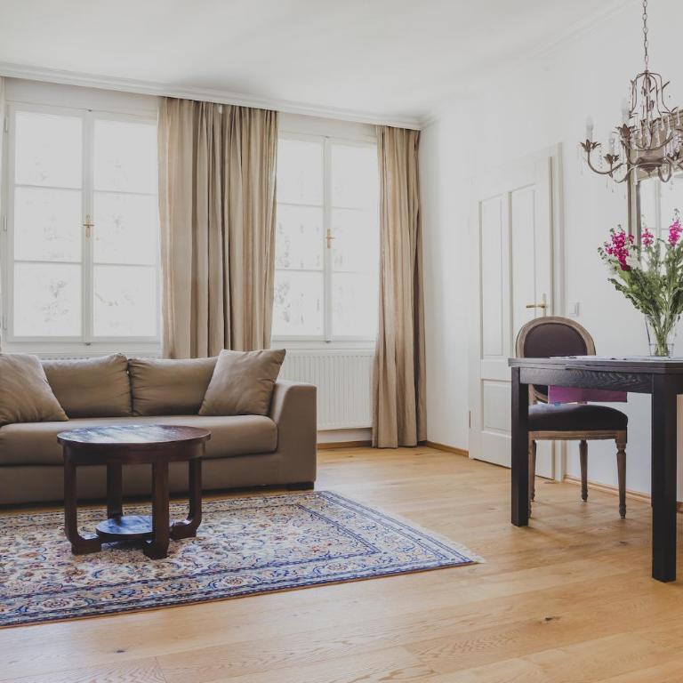 Salzburg Place to Stay - One-Bedroom Apartment - 11