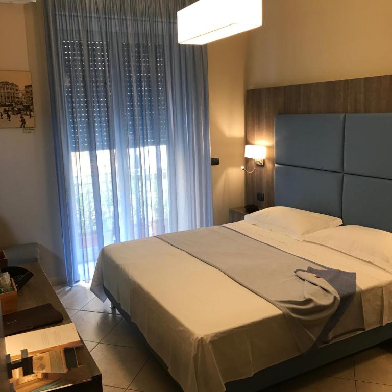 Napoli Com'era - Large Double Room - 36