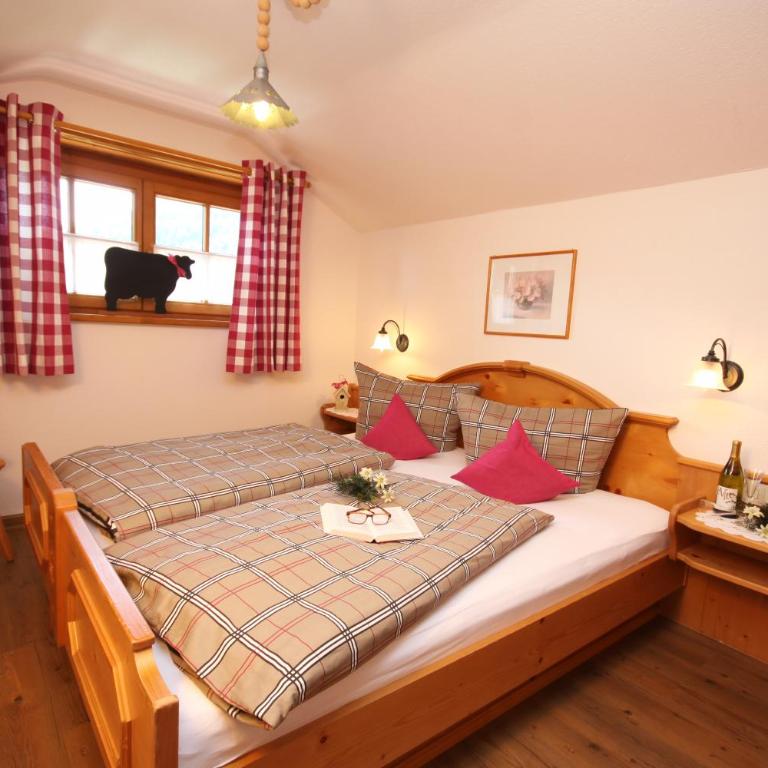 HAUS Susanne - TOP-Ferienwohnungen - SOMMER-Bergbahn inklusive - One-Bedroom Apartment with Balcony - Second Floor 5 - 5