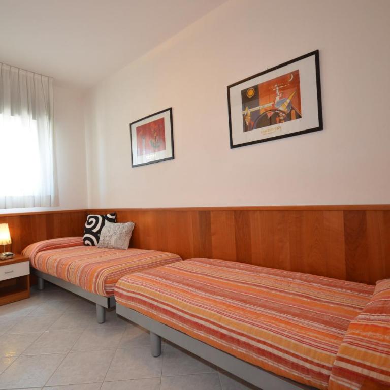 Appartamenti Torre Del Sole - Two-Bedroom Apartment - 11