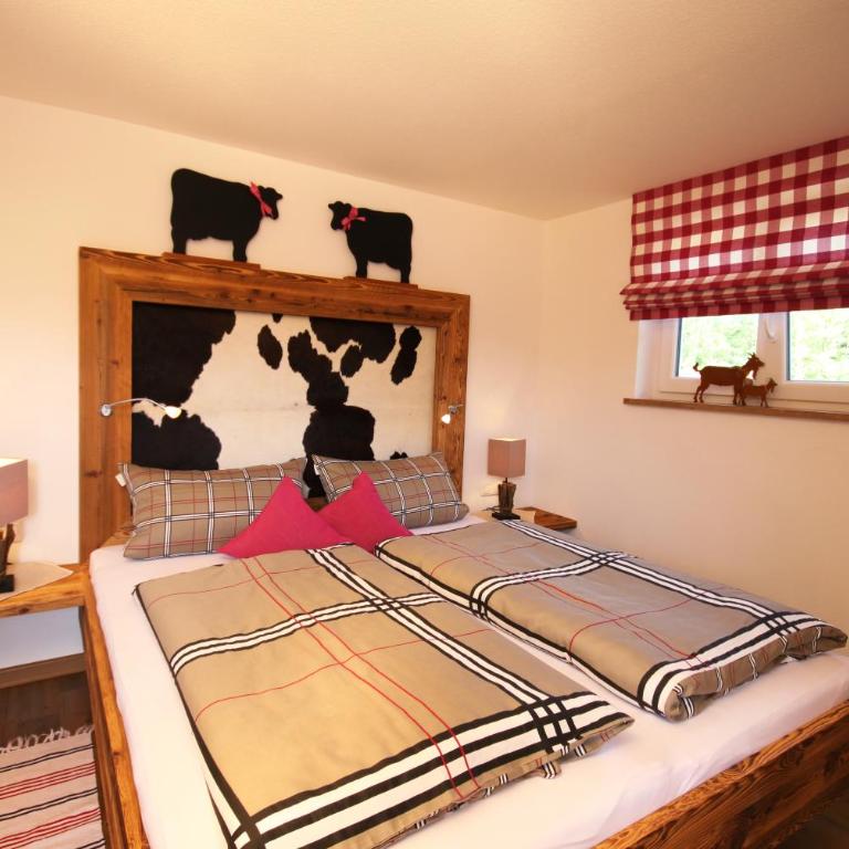 HAUS Susanne - TOP-Ferienwohnungen - SOMMER-Bergbahn inklusive - One-Bedroom Apartment with Two Balconies - Second Floor 6 - 5