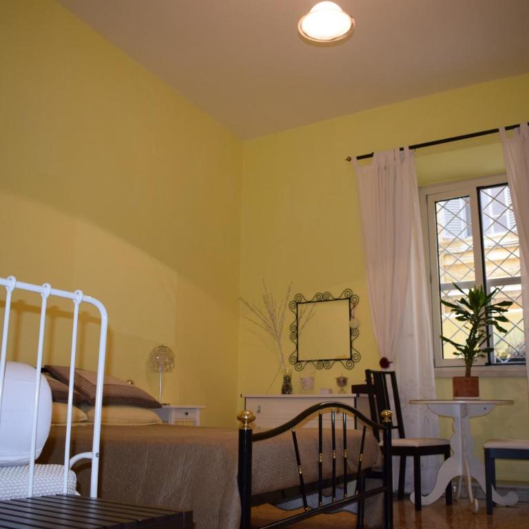 Boezio43B&B - Camera Tripla con Bagno in Comune - 14