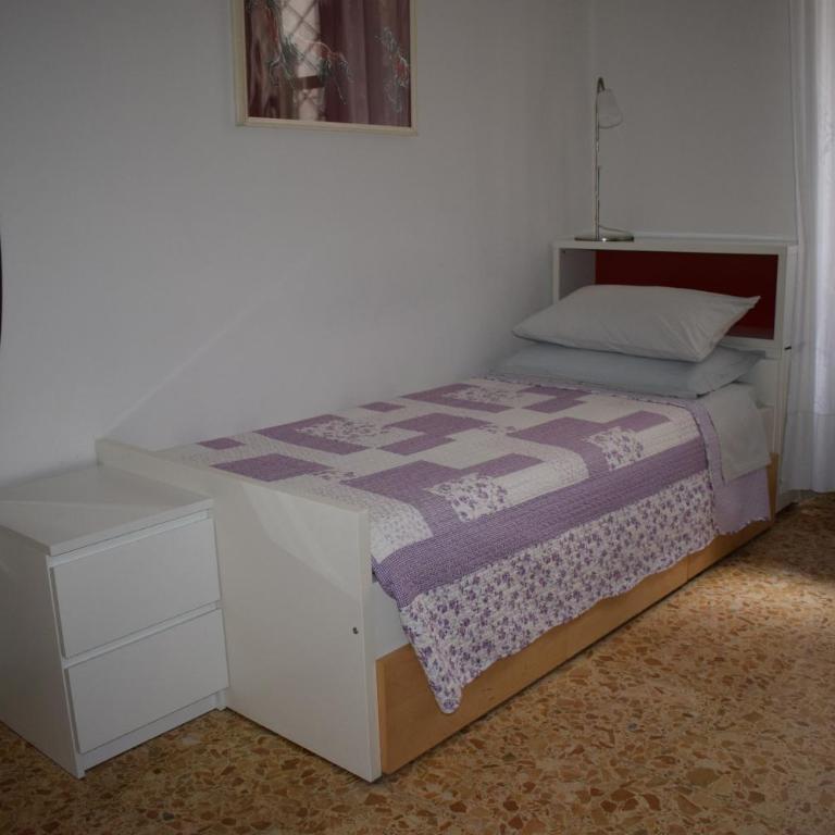 Boezio43B&B - Camera Singola con Bagno in Comune - 3