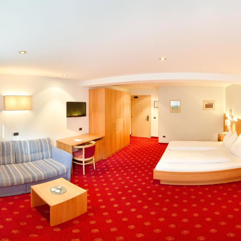 Granpanorama Hotel StephansHof - Vierbettzimmer mit Balkon - 2