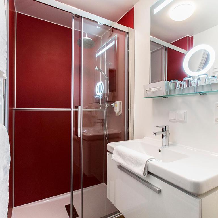 Landhotel Rosentaler Hof - Doppelzimmer mit Balkon - 1