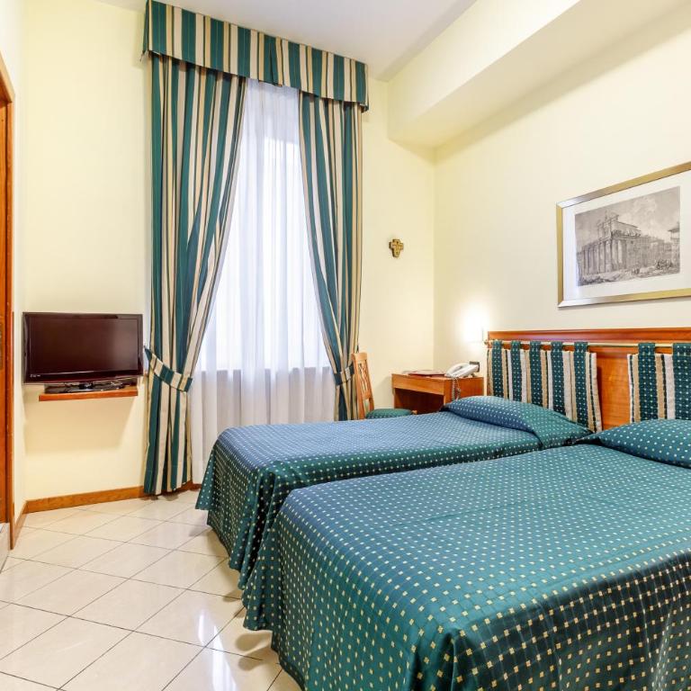Residenza Paolo VI - Camera Matrimoniale/Doppia con Letti Singoli - 2