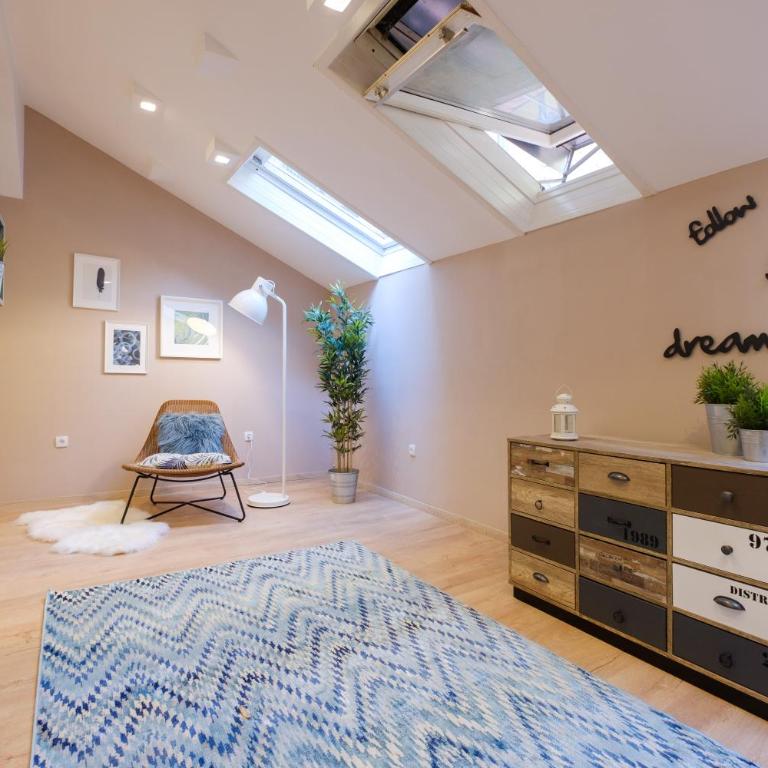 Lella Apartment 2 - duplex - epicenter of Belgrade - Apartment with Garden View - 33