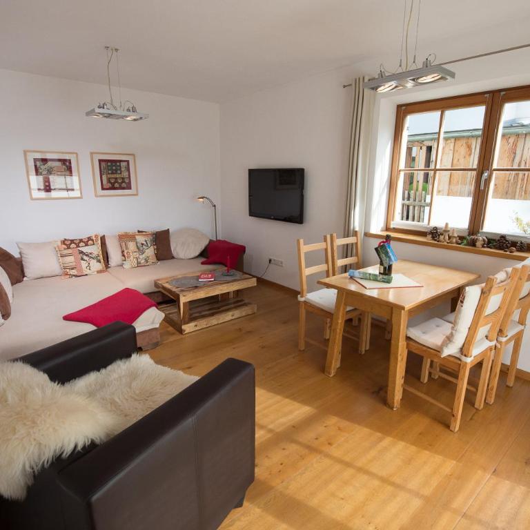 Ferienwohnung F9 - Apartment with Garden View - 1