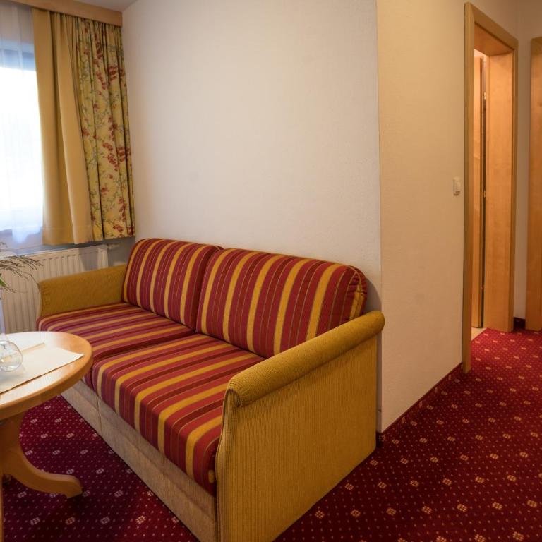 Superior Hotel Persal - Familienzimmer mit Balkon - 11