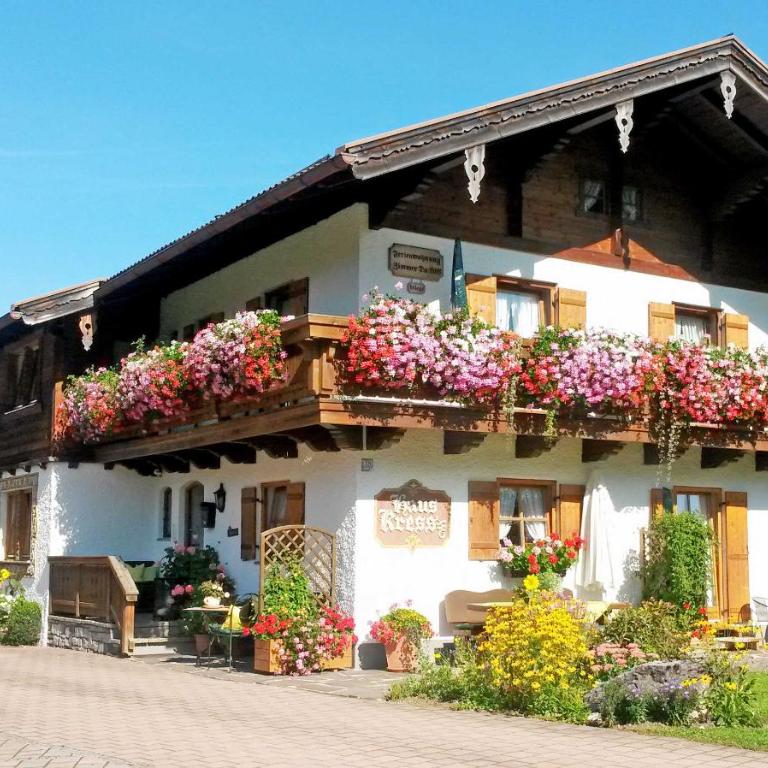 Ferienwohnungen mit Bergblick - Apartment mit 1 Schlafzimmer und Terrasse - 1