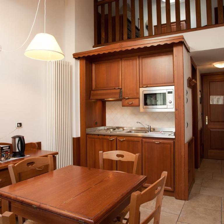 Residence Le Grand Chalet - Suite con 2 Camere da Letto e Balcone - 4